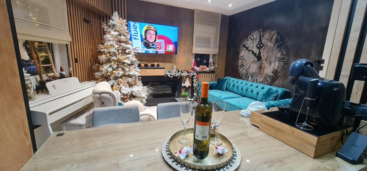 Design Apartment Platinium Spa Lux 5 Star "Havana" Completely Private Wellness & Spa Free Included Sauna & Jacuzzi & Salt Wall & Fire Place & 3D Ceilings & Business Wifi & Netflix & Keyless Code Entry & Full Smart App & Secure 2 Parking Place Ćuprija Exteriör bild