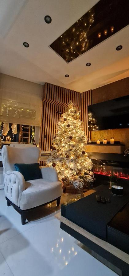 Design Apartment Platinium Spa Lux 5 Star "Havana" Completely Private Wellness & Spa Free Included Sauna & Jacuzzi & Salt Wall & Fire Place & 3D Ceilings & Business Wifi & Netflix & Keyless Code Entry & Full Smart App & Secure 2 Parking Place Ćuprija Exteriör bild